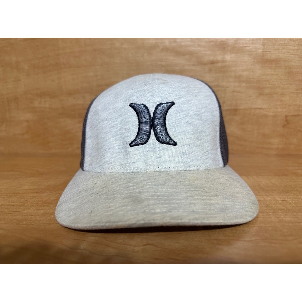 Hurley SnapBack The Classics Yupoong Gray Trucker Hat Cap‎ Men's